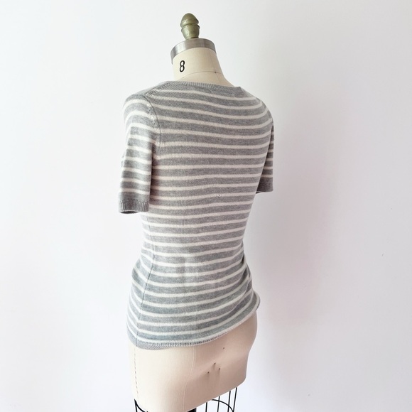 GAP Super Soft Sweater Tee in Gray Stripes / Light Academia Classic Style Top - Picture 2 of 6